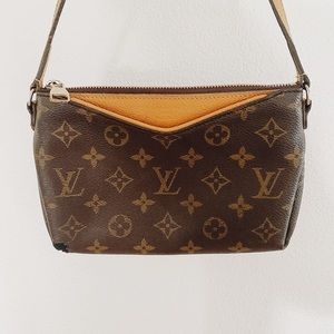 ❌RESERVED❌Louis Vuitton Crossbody Bag